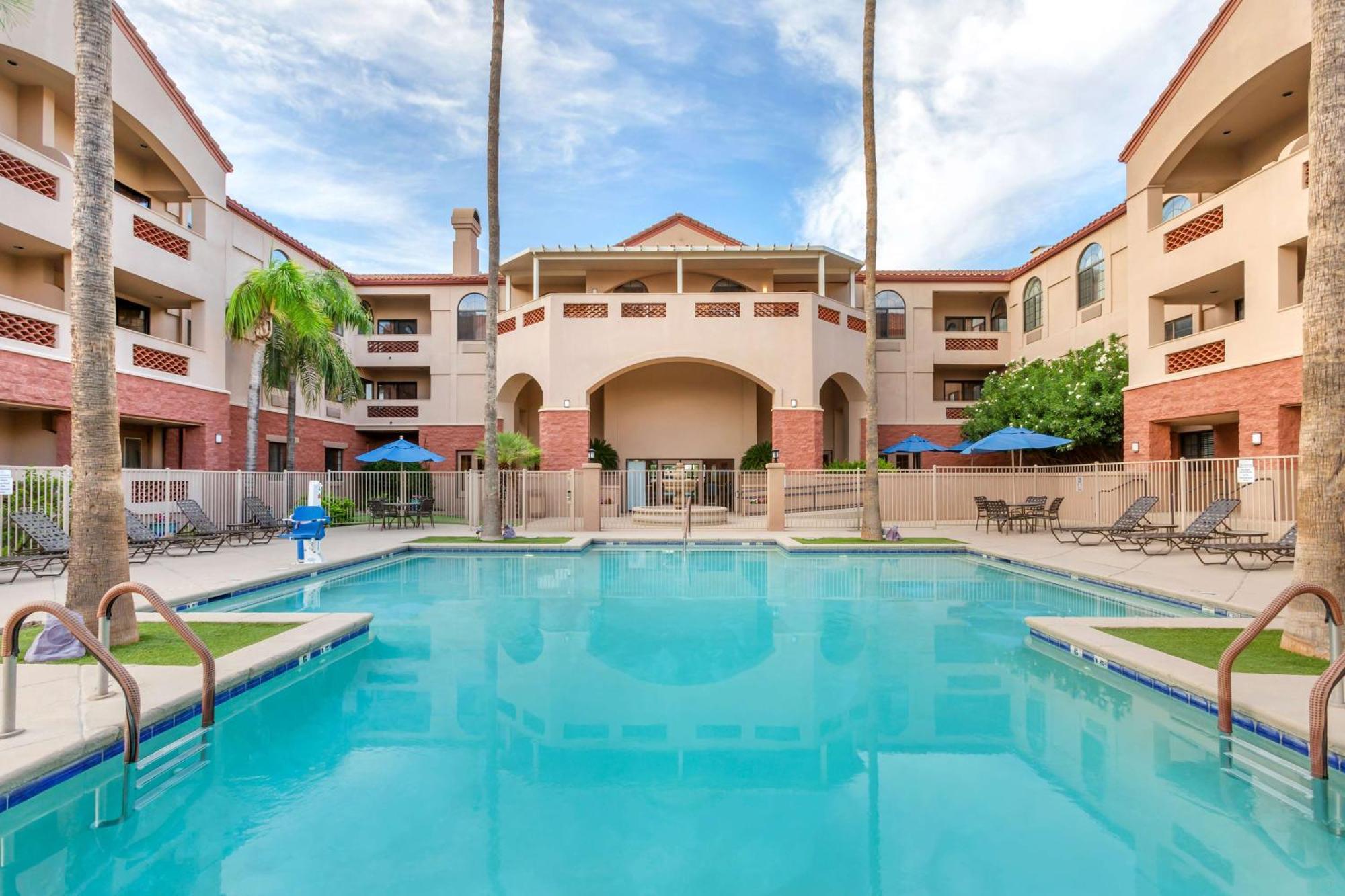 Hilton Vacation Club Varsity Club Tucson Hotel Bagian luar foto