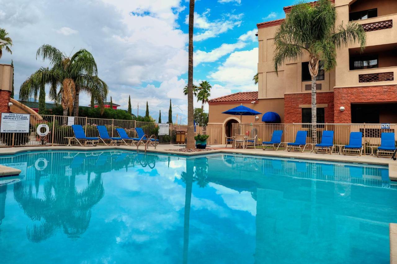 Hilton Vacation Club Varsity Club Tucson Hotel Bagian luar foto