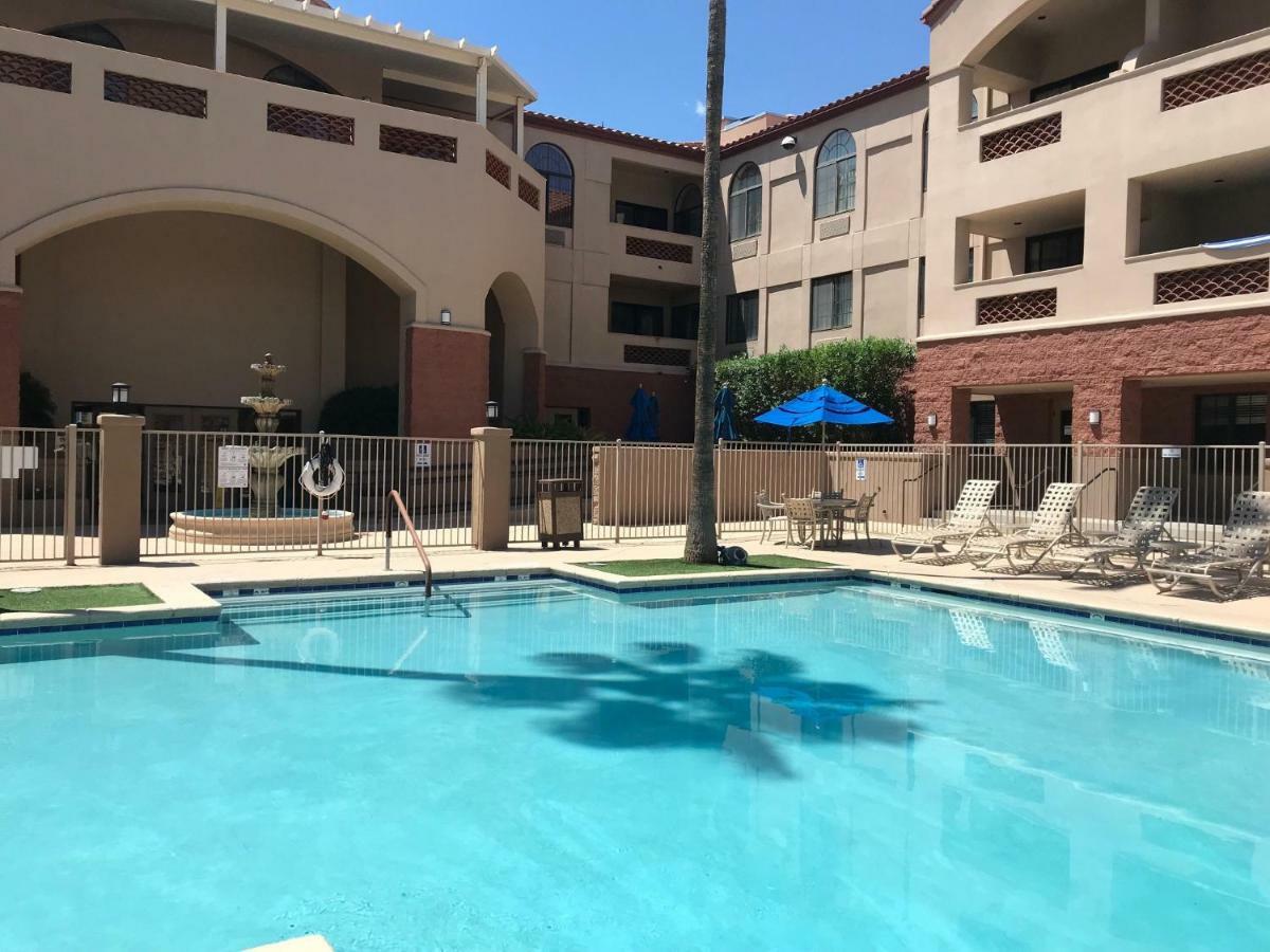 Hilton Vacation Club Varsity Club Tucson Bagian luar foto