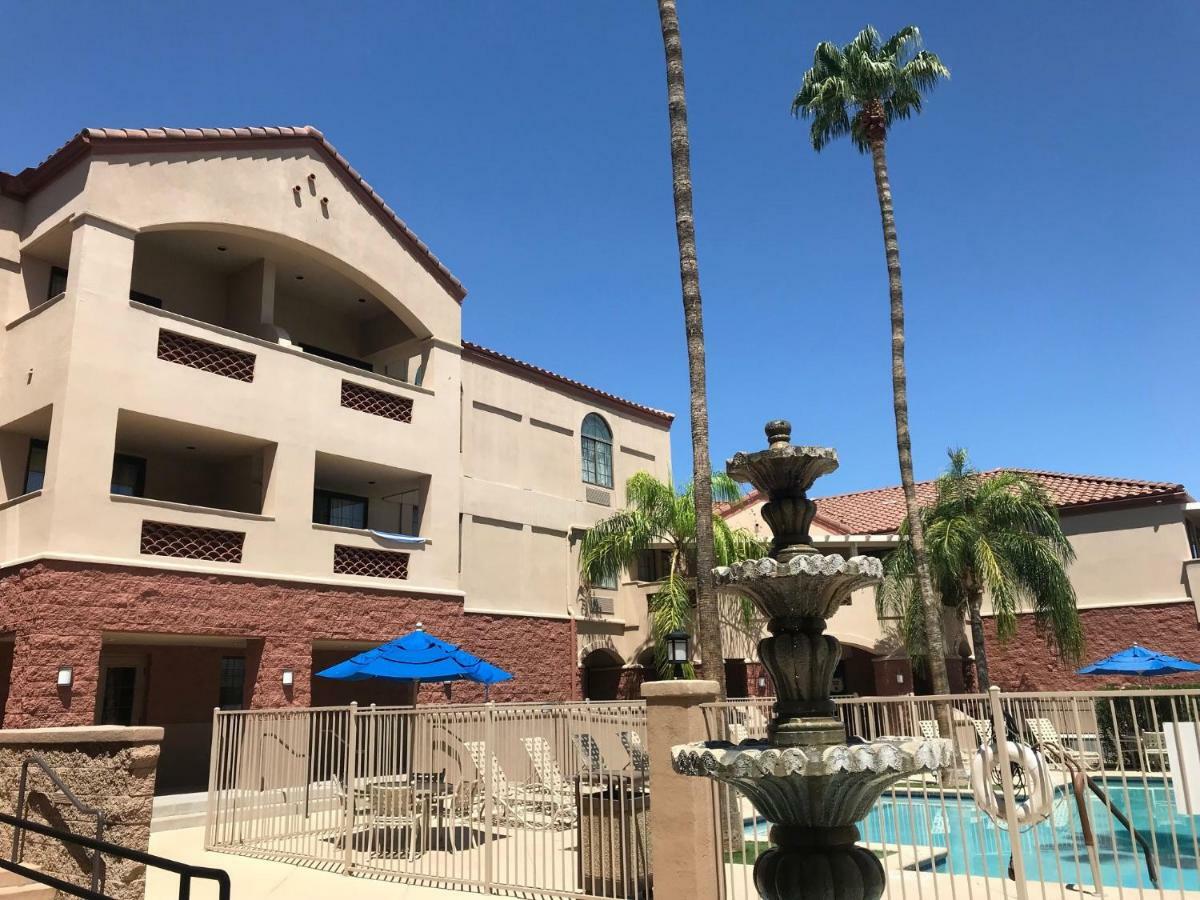 Hilton Vacation Club Varsity Club Tucson Hotel Bagian luar foto